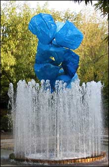 Dale Chihuly at Missouri Botanical Garden 