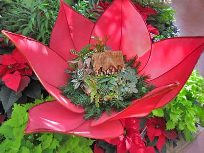 Silk flower scene in Holiday Flower and Train show